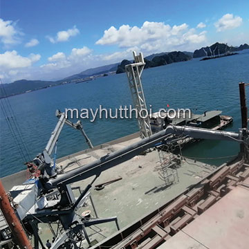 Cement ship unloader - convey cement from this vessel to the other vessel